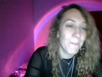 Stripchat Adult Webcam of Uverona