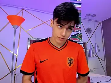 Stripchat Best live sex cam show of Gerony_