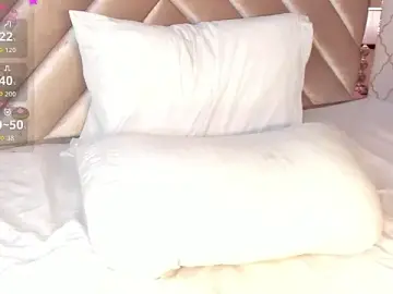Stripchat Sex Cam of KaelSoft_