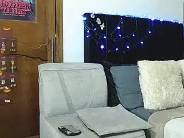 Stripchat Free Porn Cam of Matteo12_