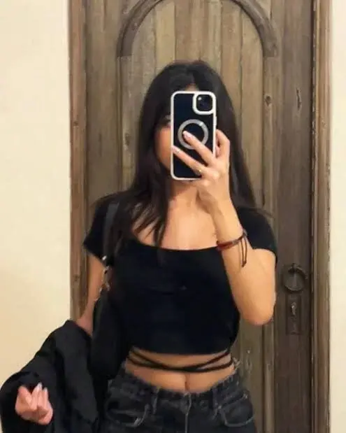 Sexy_Hot_Priyanka