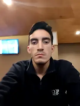 Stripchat Live Porn of TommyMomentum