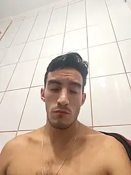 Stripchat Adult Webcam of TommyMomentum