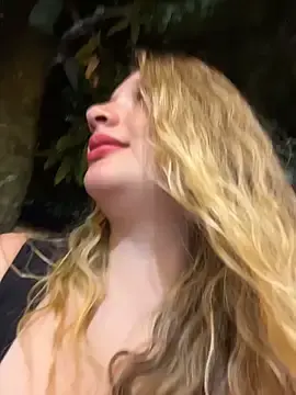 Stripchat Best live sex cam show of aurora_coldd