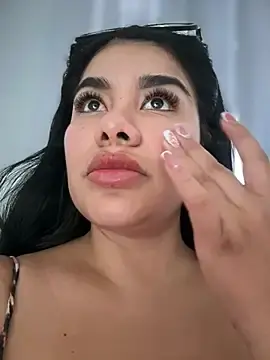 Stripchat Best live sex cam show of Issane_Peru