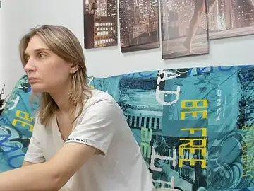 Stripchat Live Sex Cam of Tenderly_Sophie