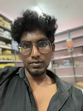 Stripchat Live Sex Cam of chennai_sexyboy
