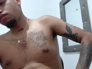 Stripchat Live Sex Cam of drako_monster