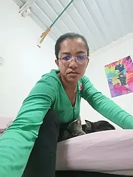 Stripchat Free Live Porn of Bigassmommy_x