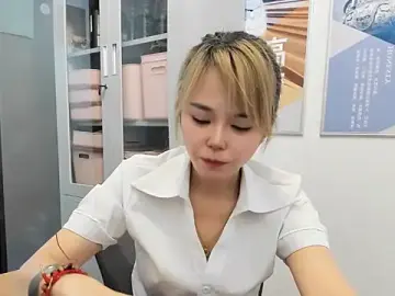 Stripchat Watch Live Sex Cams of KKMM168