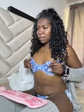Stripchat Live Sex Cam of maryjane_ebony