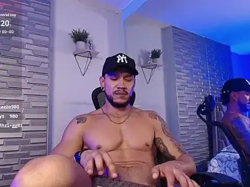 Stripchat Adult Webcams of ARON_TAYLER01