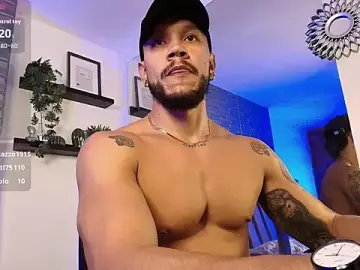 Stripchat Best Webcam of ARON_TAYLER01
