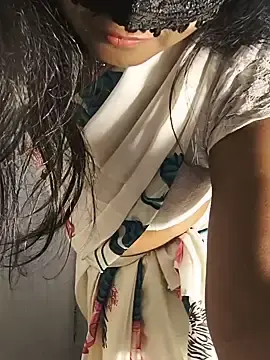 Stripchat Free Porn Cam of DIRTYSECRET_QUEEN_07