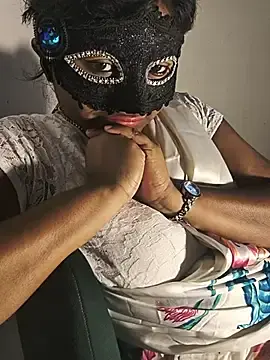 Stripchat Free Porn Cam of DIRTYSECRET_QUEEN_07