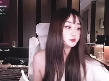 Stripchat Free Porn Cam of Aurora__77