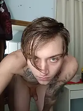 Stripchat Adult Webcam of DanielMagains