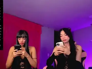Stripchat Sex Cam of IamAndrea01