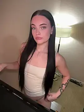 Stripchat Live Sex Cam of KarissaChantelle