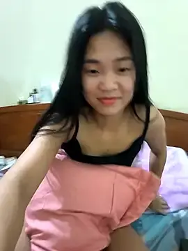 Stripchat Live Porn of Lynly_k2