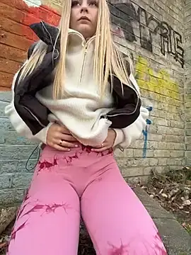 Stripchat Watch Live Sex Cams of RossyMood