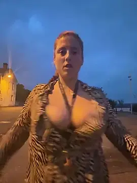 Stripchat Sex Cam of lumazzy