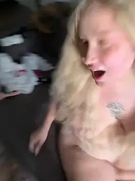 Stripchat Live Sex Cam of BlackLotos