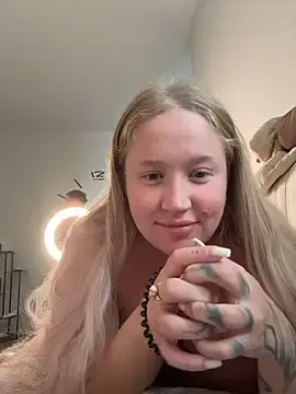 Stripchat Live Sex Cam of EveryTokenIsImportant