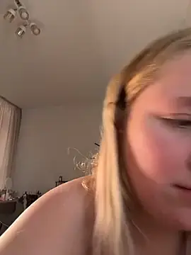 Stripchat Live Sex Cam of EveryTokenIsImportant