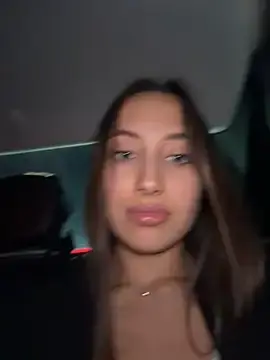 Stripchat Free Porn Cam of ICrazyOneIRL