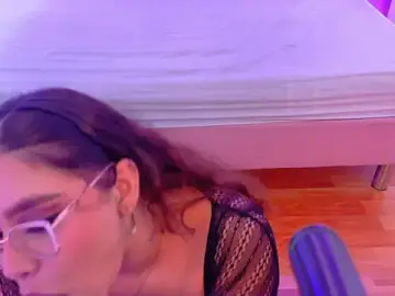 Stripchat Nude Webcam of LiaDesire7