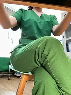 Stripchat Sex Cam of secretly_masturbating