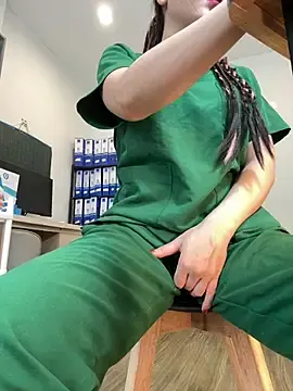 Stripchat Free Porn Cam of secretly_masturbating