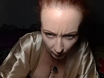 Stripchat Sex Cam of IsabellaLuiXXX