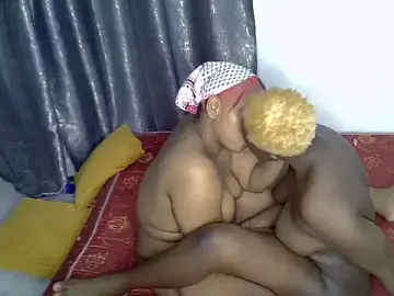 Stripchat Free Porn Cam of Sexy_Queenss