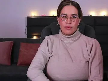 Stripchat Free Live Porn of kathieandpovcock1