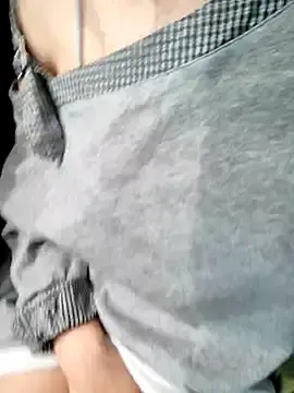 Stripchat Free Porn Cam of shaoshao-7758