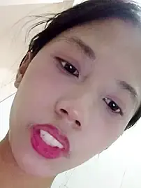 Stripchat Free Live Porn of WetVirginPussy