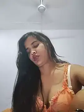 Stripchat Watch Live Sex Cams of cute_radhikaa