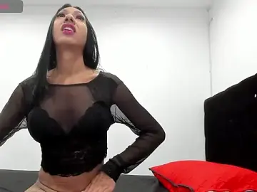 Stripchat Sex Cam of DAYANA_BIG_COCK