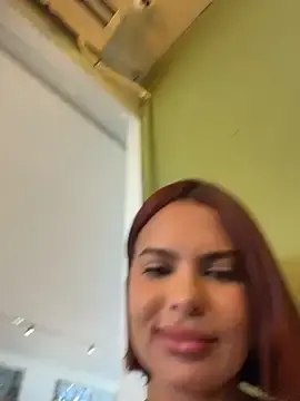 Stripchat Free Porn Cam of Irina_Velvett
