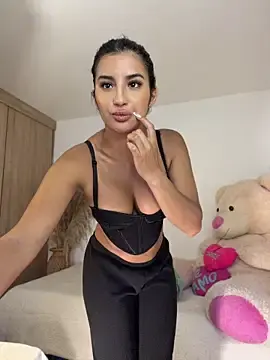 Stripchat Nude Webcam of Kimm_khalifa
