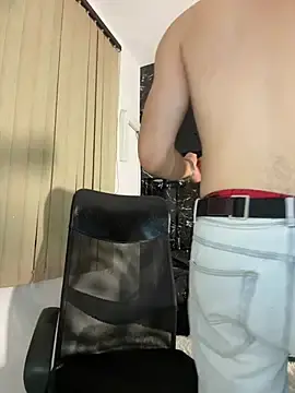 Stripchat Sex Cam of Rafael_Mendezz