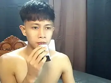 Stripchat Free Porn Cam of Urloverhardcock