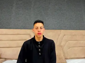 Stripchat Live Porn of thiago19s