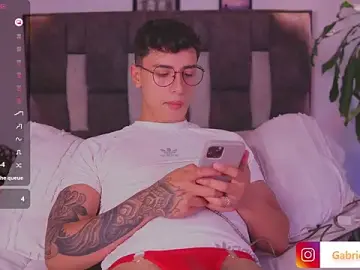 Stripchat Live Sex Cam of I_Gabriel