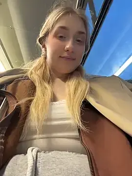 Stripchat Live Porn of LollyPollly
