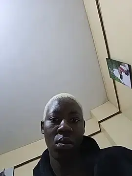 Stripchat Watch Live Sex Cams of SquirtQueen16