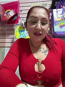 Stripchat Sex Cam of kimmy_fox_