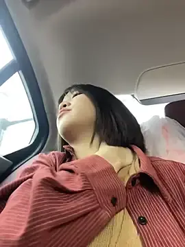 Stripchat Watch Live Sex Cams of littleqiu